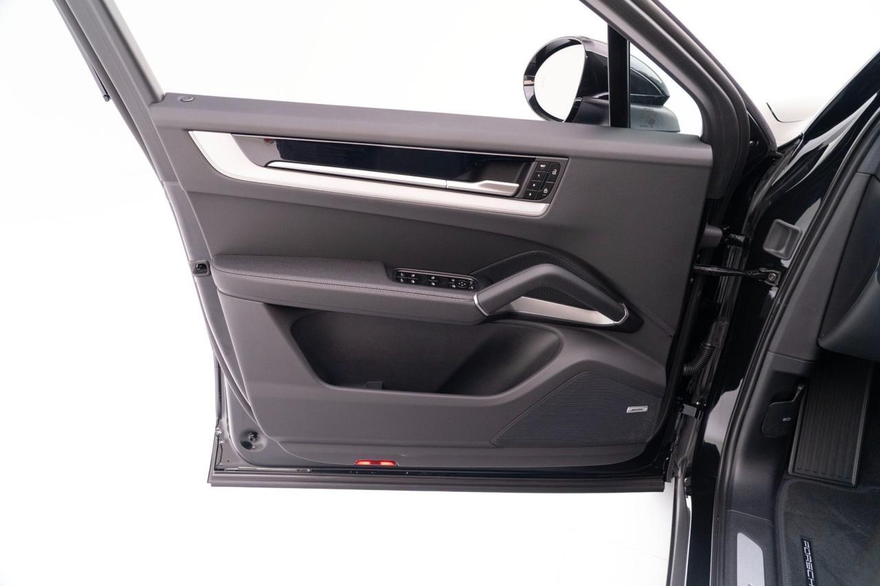 2026 Porsche Cayenne Coupe Pompano Beach FL