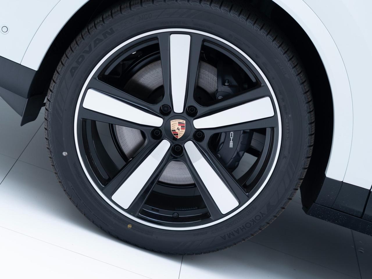 2026 Porsche Cayenne Coupe Pompano Beach FL