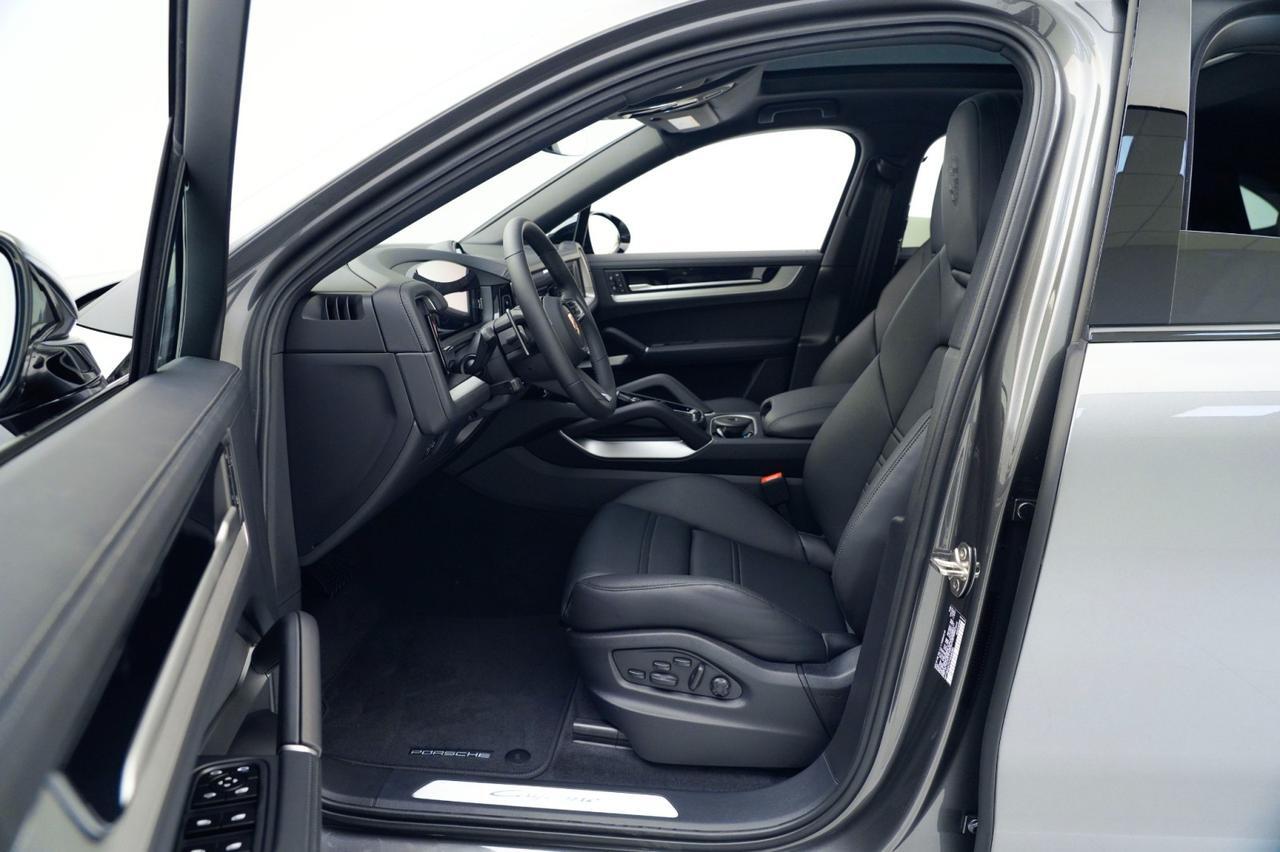 2026 Porsche Cayenne Coupe Pompano Beach FL