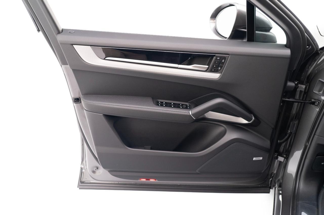 2026 Porsche Cayenne Coupe Pompano Beach FL