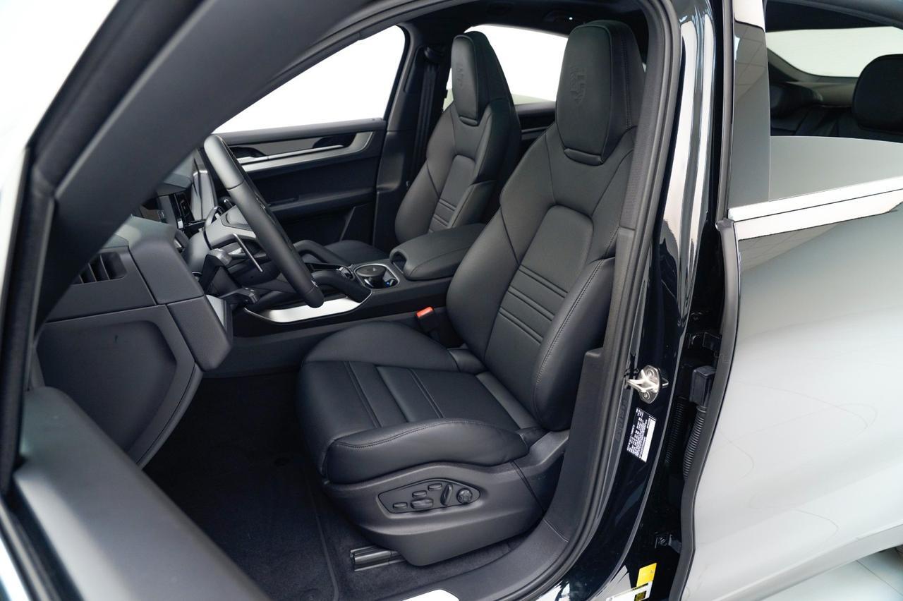 2026 Porsche Cayenne Coupe Pompano Beach FL