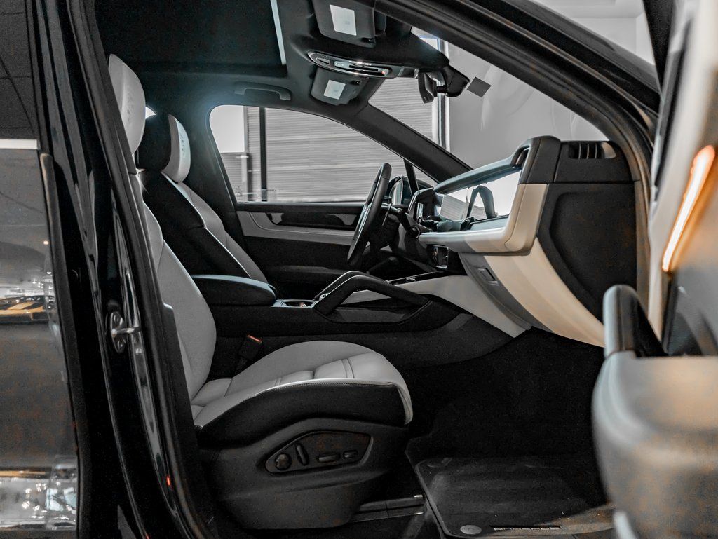 2026 Porsche Cayenne E-Hybrid Colorado Springs CO