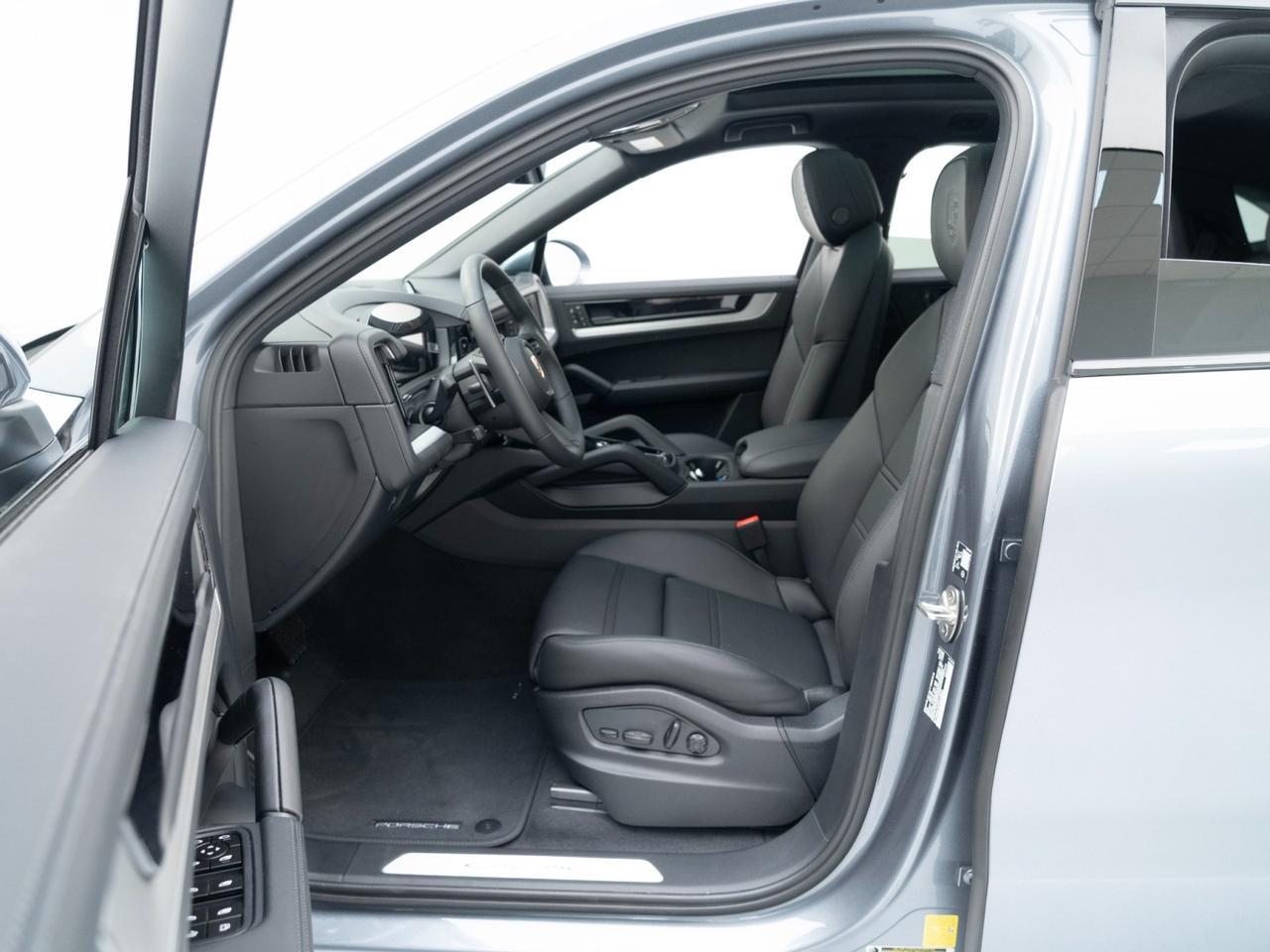 2026 Porsche Cayenne E-Hybrid Coupe Pompano Beach FL