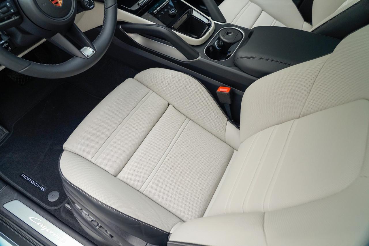 2026 Porsche Cayenne E-Hybrid Coupe Pompano Beach FL