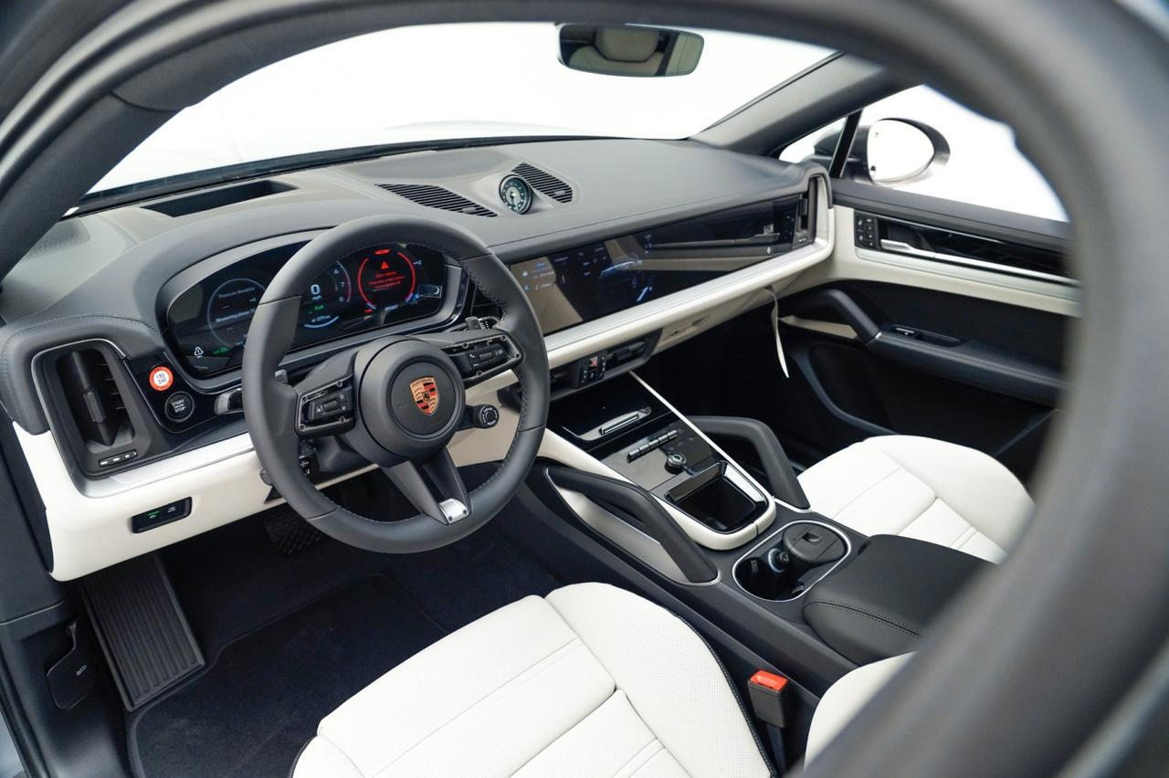 2026 Porsche Cayenne E-Hybrid Coupe Pompano Beach FL