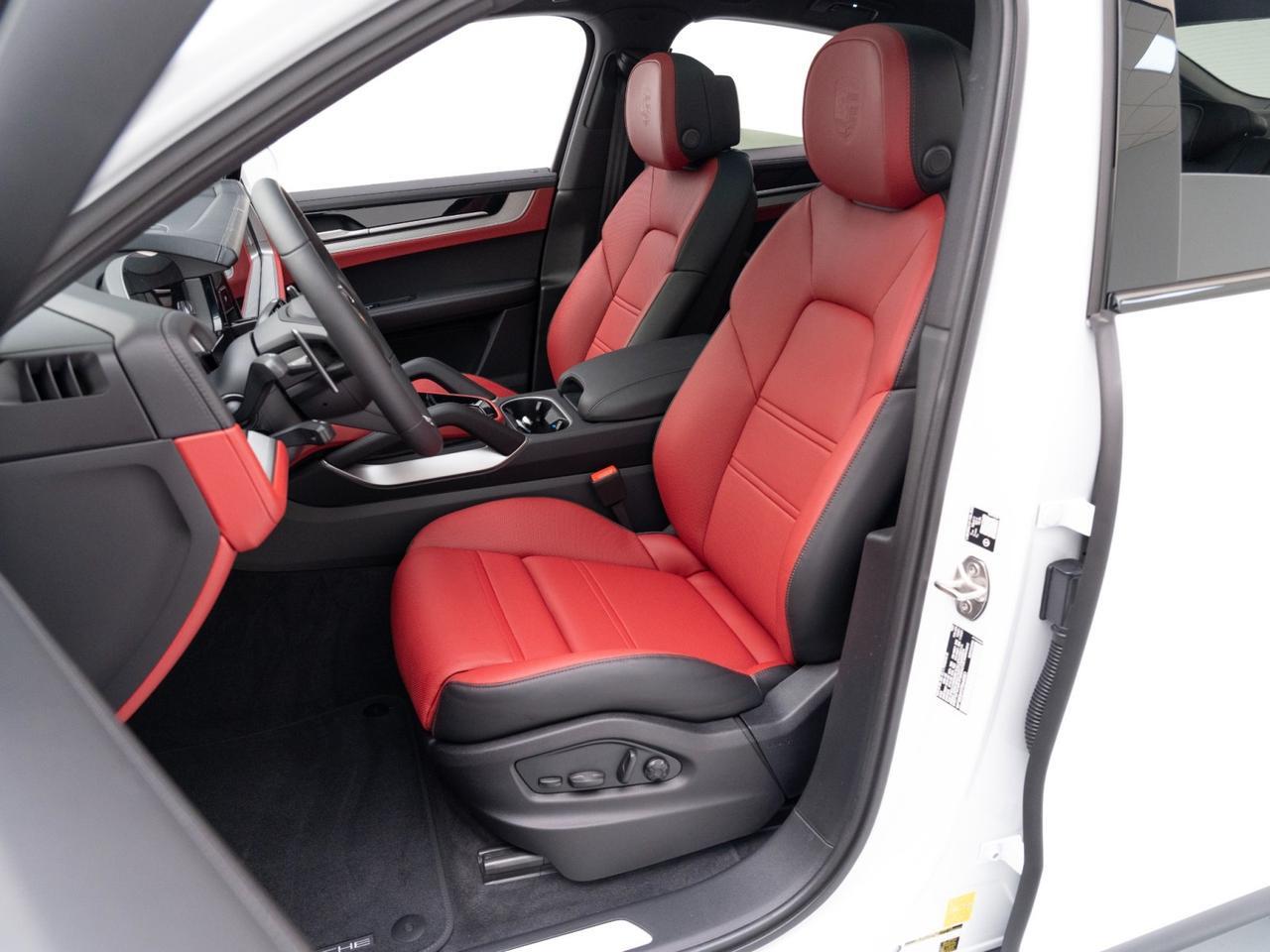 2026 Porsche Cayenne E-Hybrid Coupe Pompano Beach FL