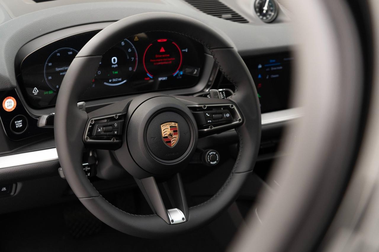 2026 Porsche Cayenne E-Hybrid Coupe Pompano Beach FL