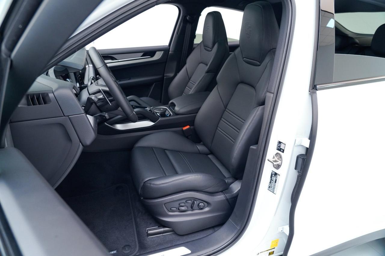 2026 Porsche Cayenne E-Hybrid Coupe Pompano Beach FL