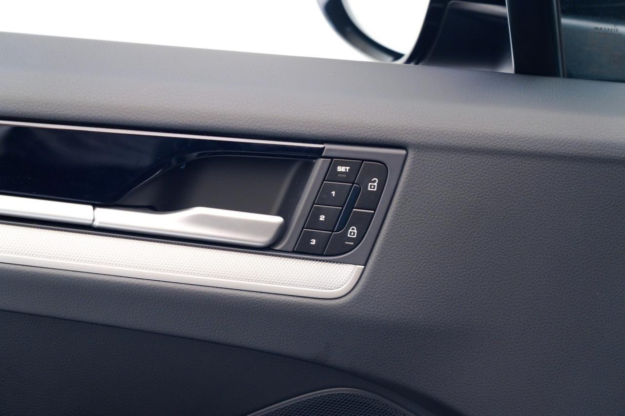 2026 Porsche Cayenne E-Hybrid Coupe Pompano Beach FL