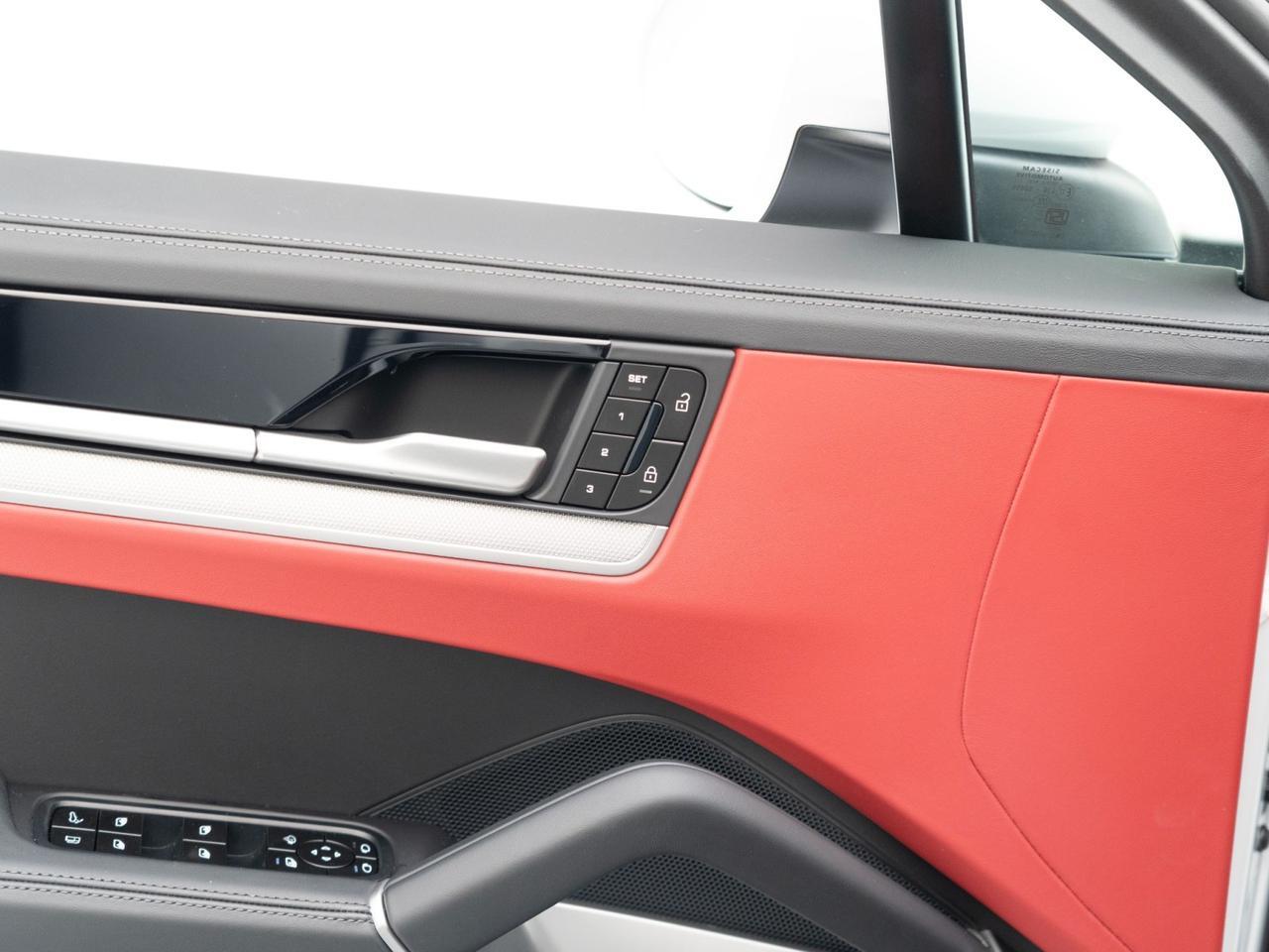 2026 Porsche Cayenne E-Hybrid Coupe Pompano Beach FL