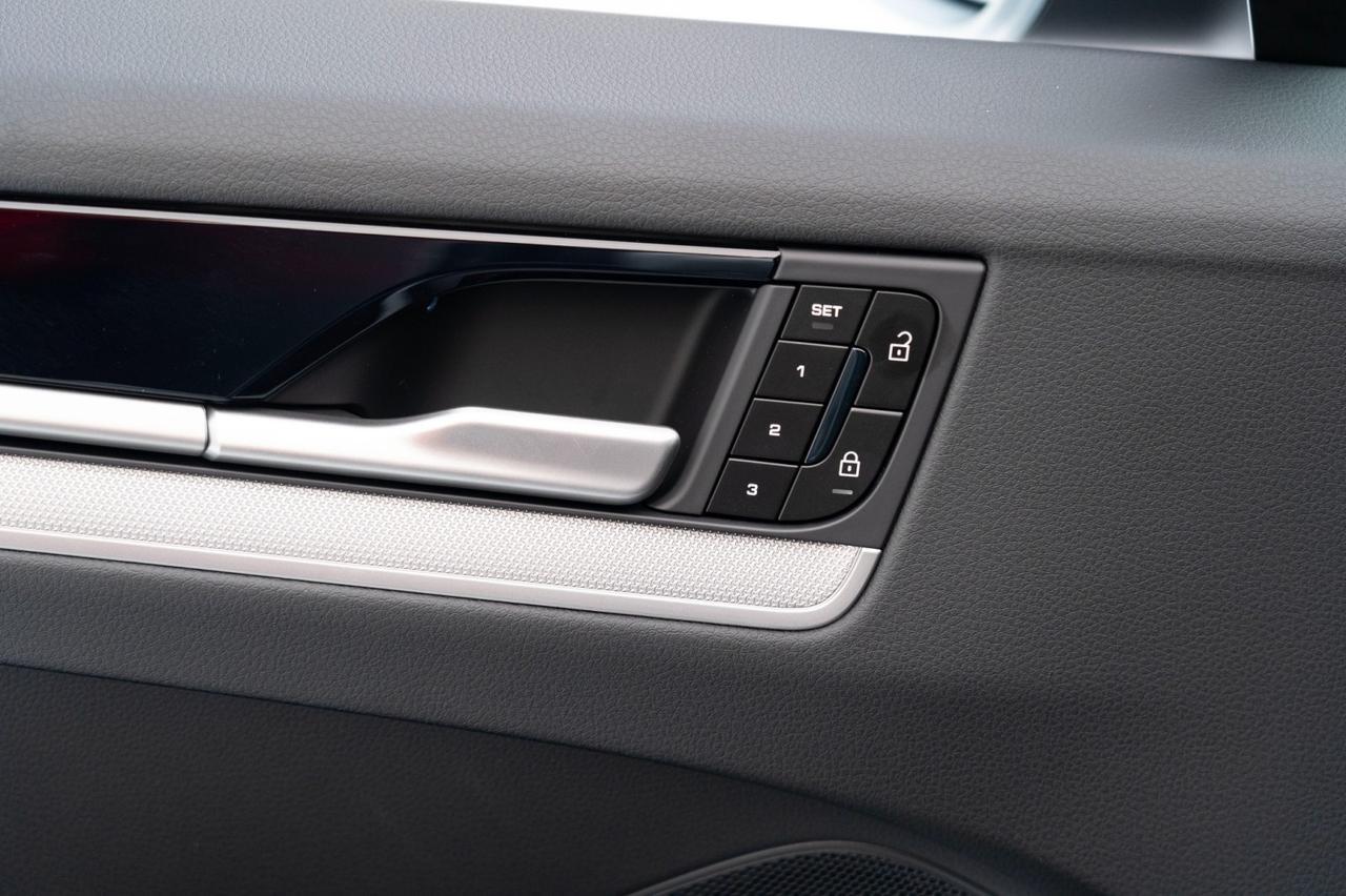 2026 Porsche Cayenne E-Hybrid Coupe Pompano Beach FL