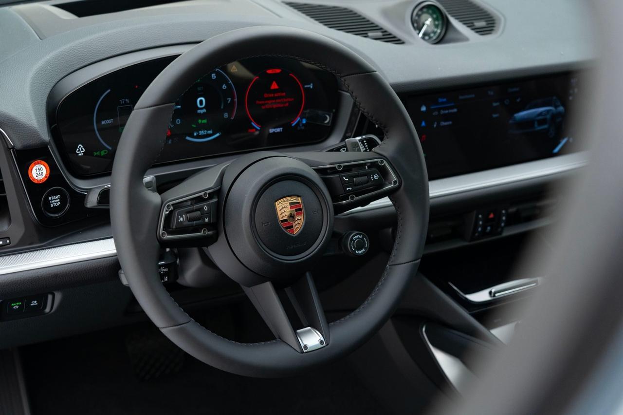 2026 Porsche Cayenne E-Hybrid Coupe Pompano Beach FL
