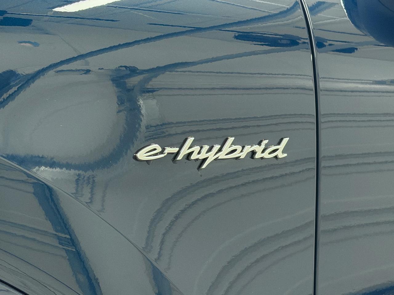 2026 Porsche Cayenne E-Hybrid Newark DE
