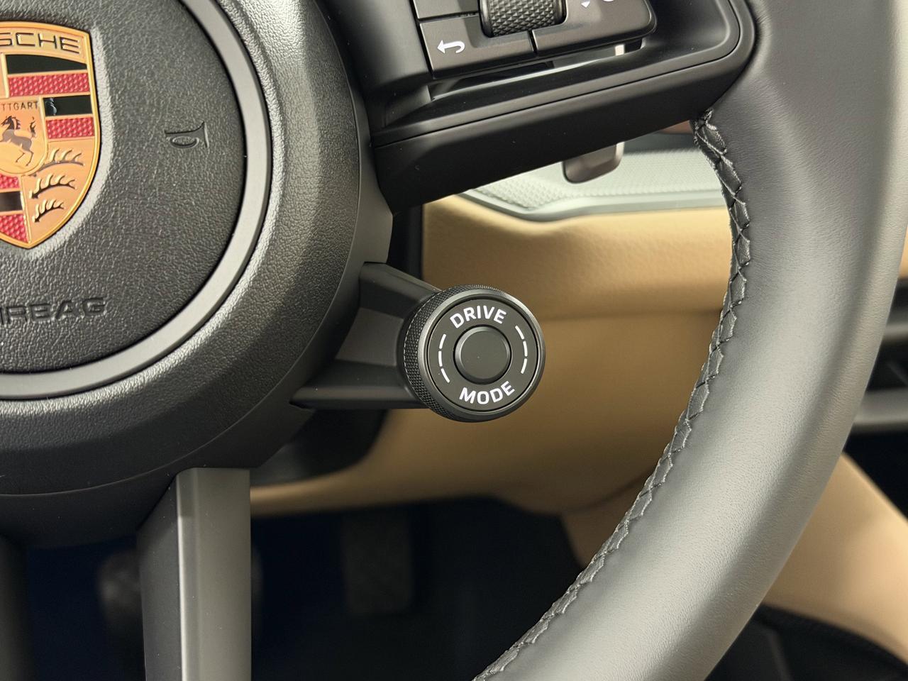 2026 Porsche Cayenne E-Hybrid Newark DE