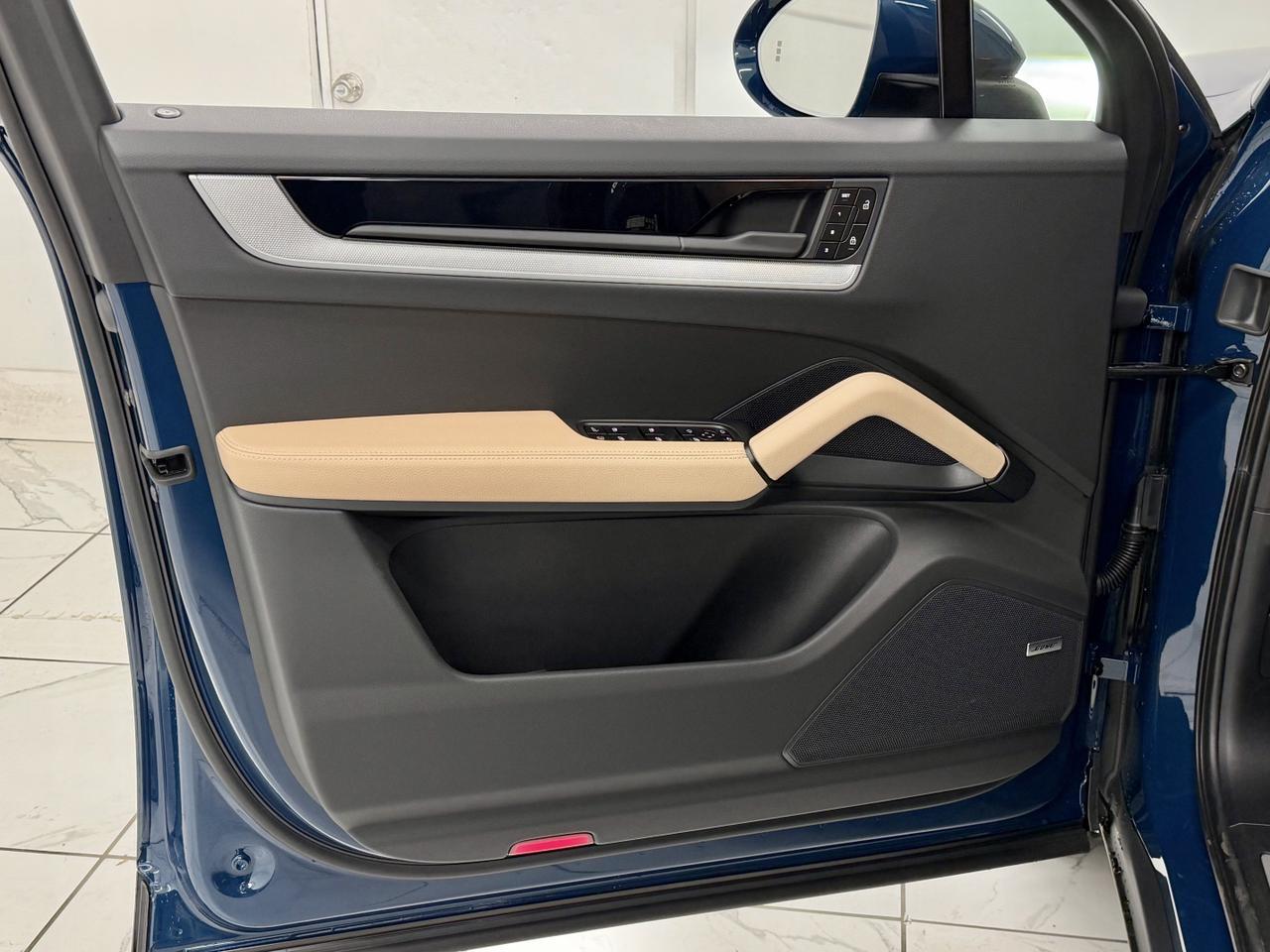 2026 Porsche Cayenne E-Hybrid Newark DE