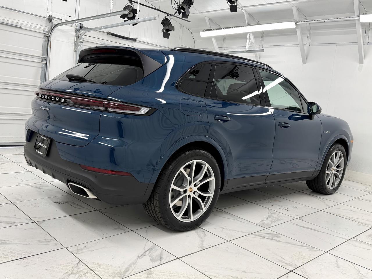2026 Porsche Cayenne E-Hybrid Newark DE