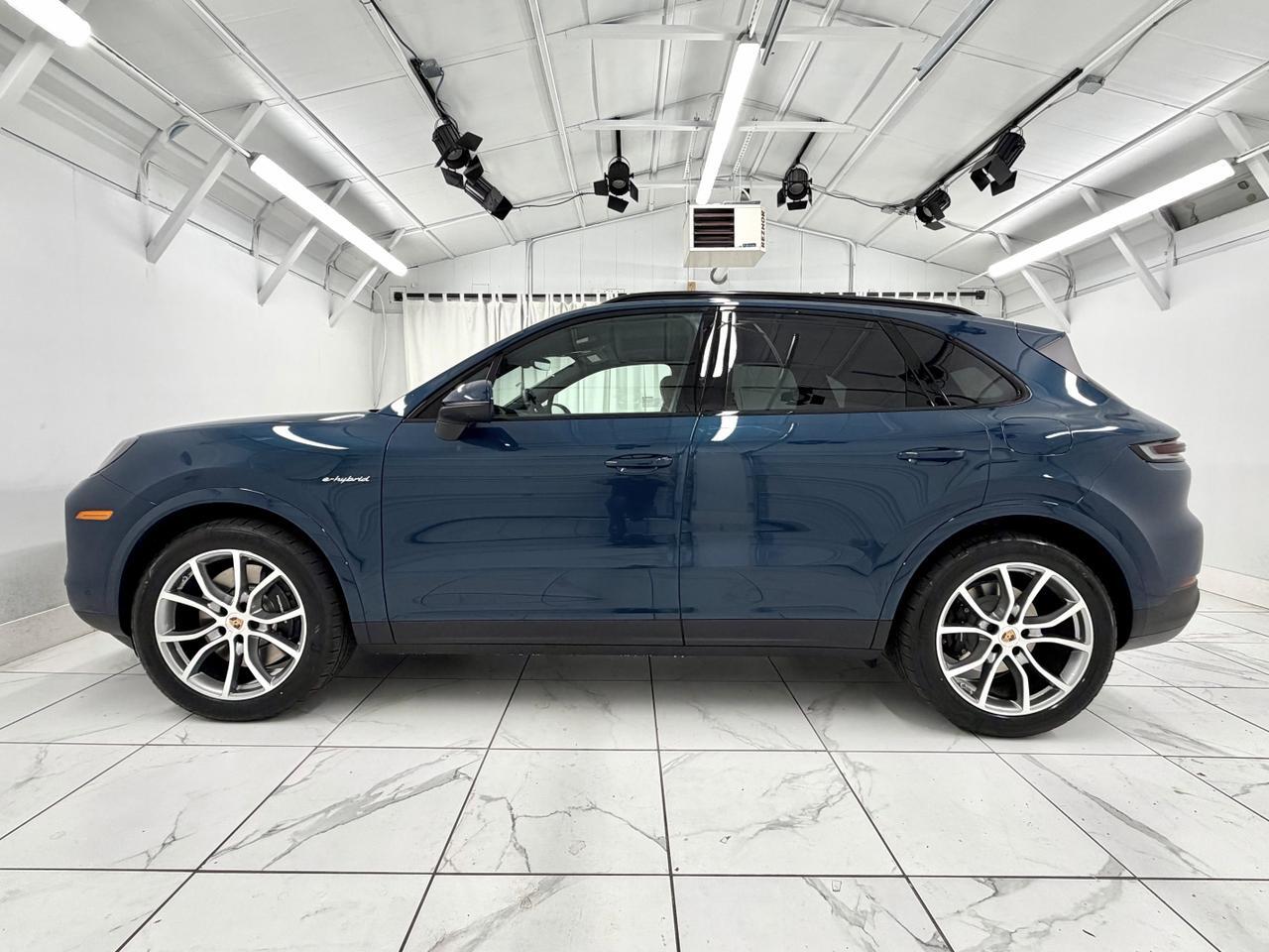 2026 Porsche Cayenne E-Hybrid Newark DE