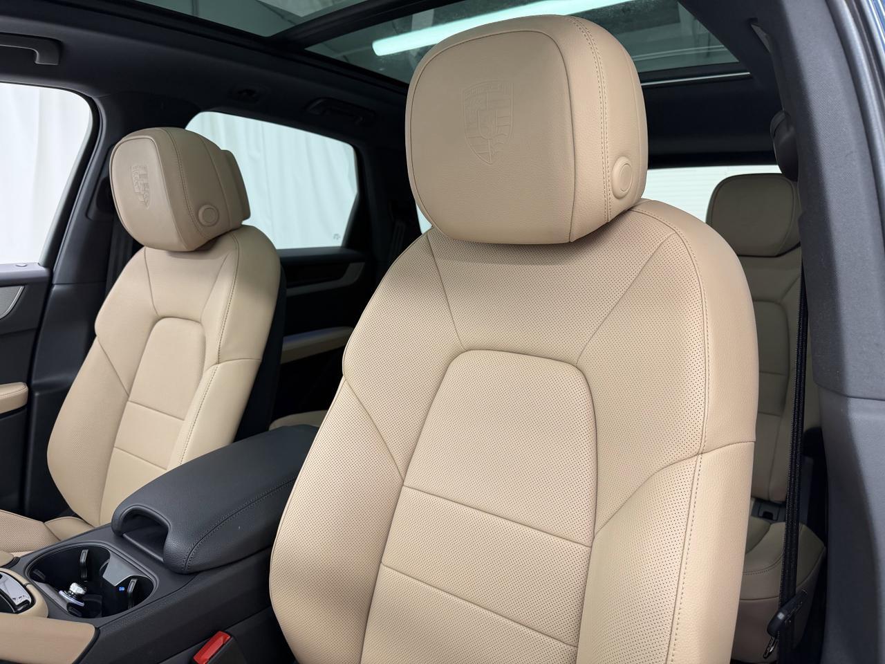 2026 Porsche Cayenne E-Hybrid Newark DE