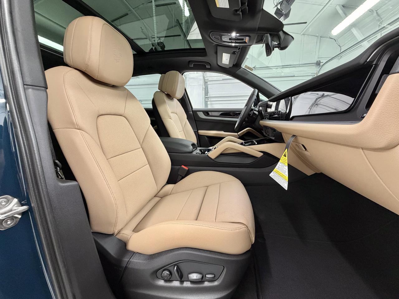 2026 Porsche Cayenne E-Hybrid Newark DE