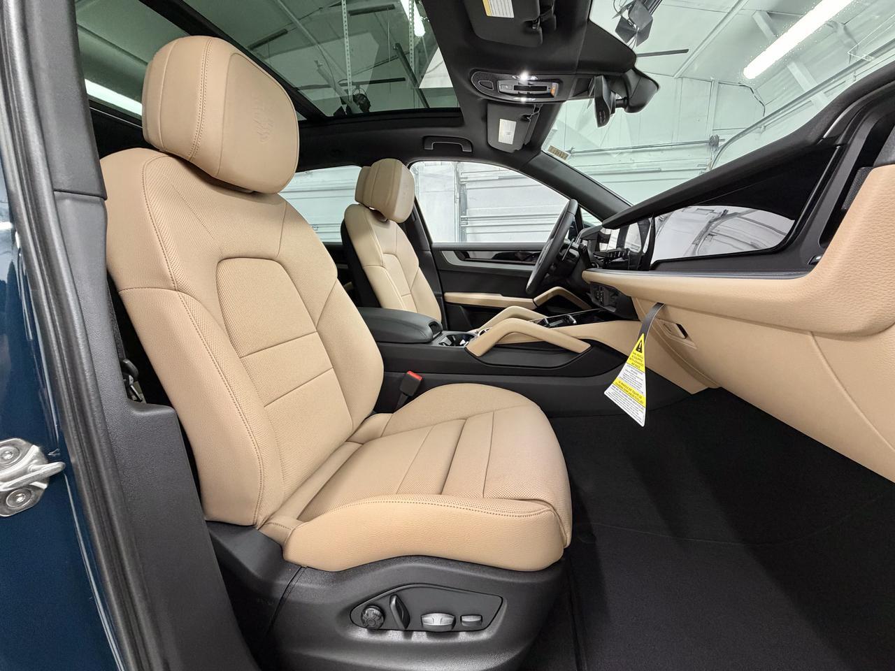 2026 Porsche Cayenne E-Hybrid Newark DE