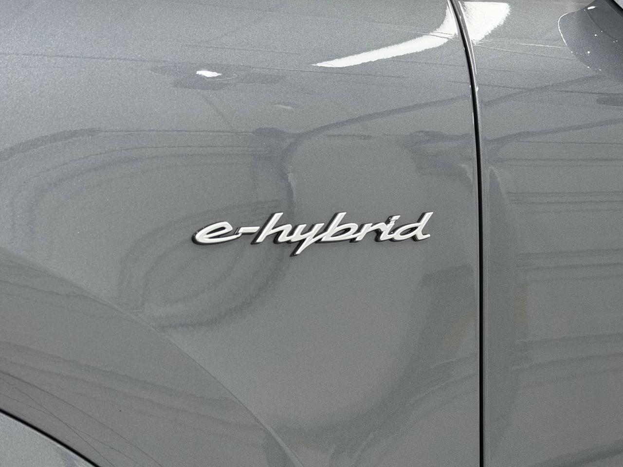 2026 Porsche Cayenne E-Hybrid Newark DE