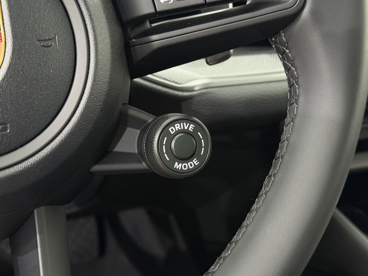 2026 Porsche Cayenne E-Hybrid Newark DE