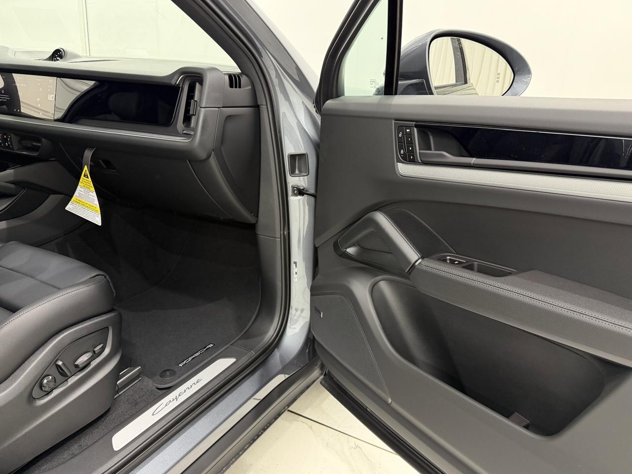 2026 Porsche Cayenne E-Hybrid Newark DE