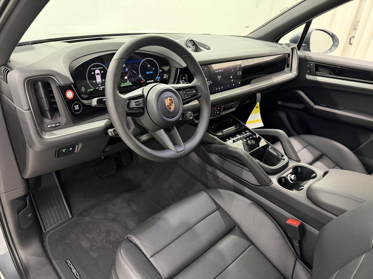 2026 Porsche Cayenne E-Hybrid Newark DE