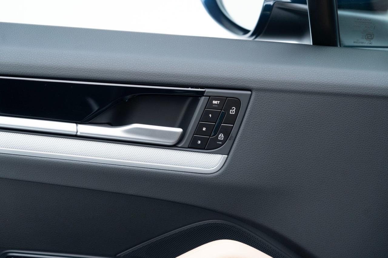 2026 Porsche Cayenne E-Hybrid Pompano Beach FL
