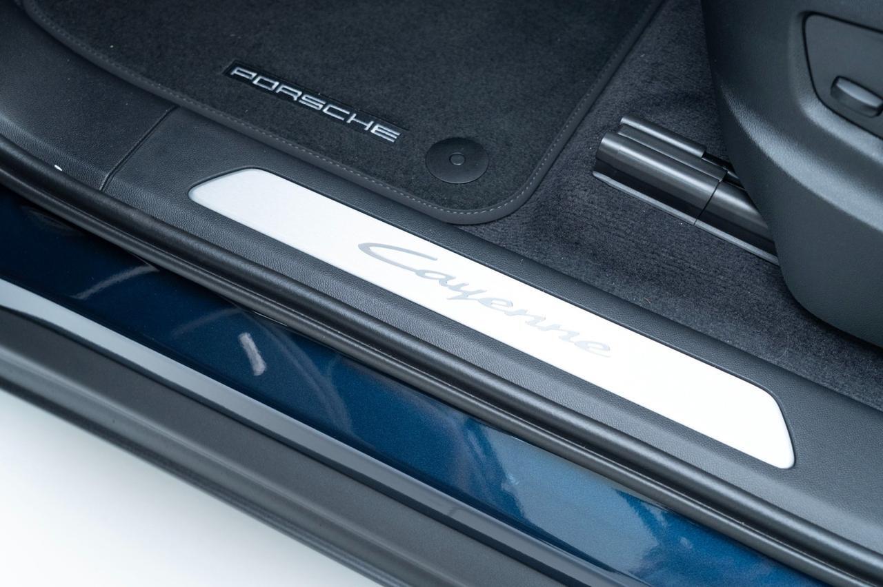 2026 Porsche Cayenne E-Hybrid Pompano Beach FL