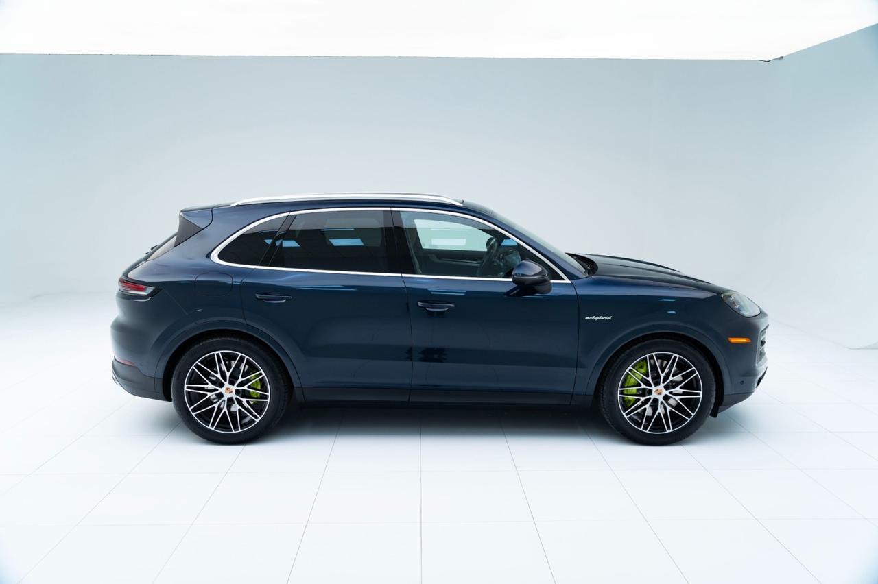 2026 Porsche Cayenne E-Hybrid Pompano Beach FL