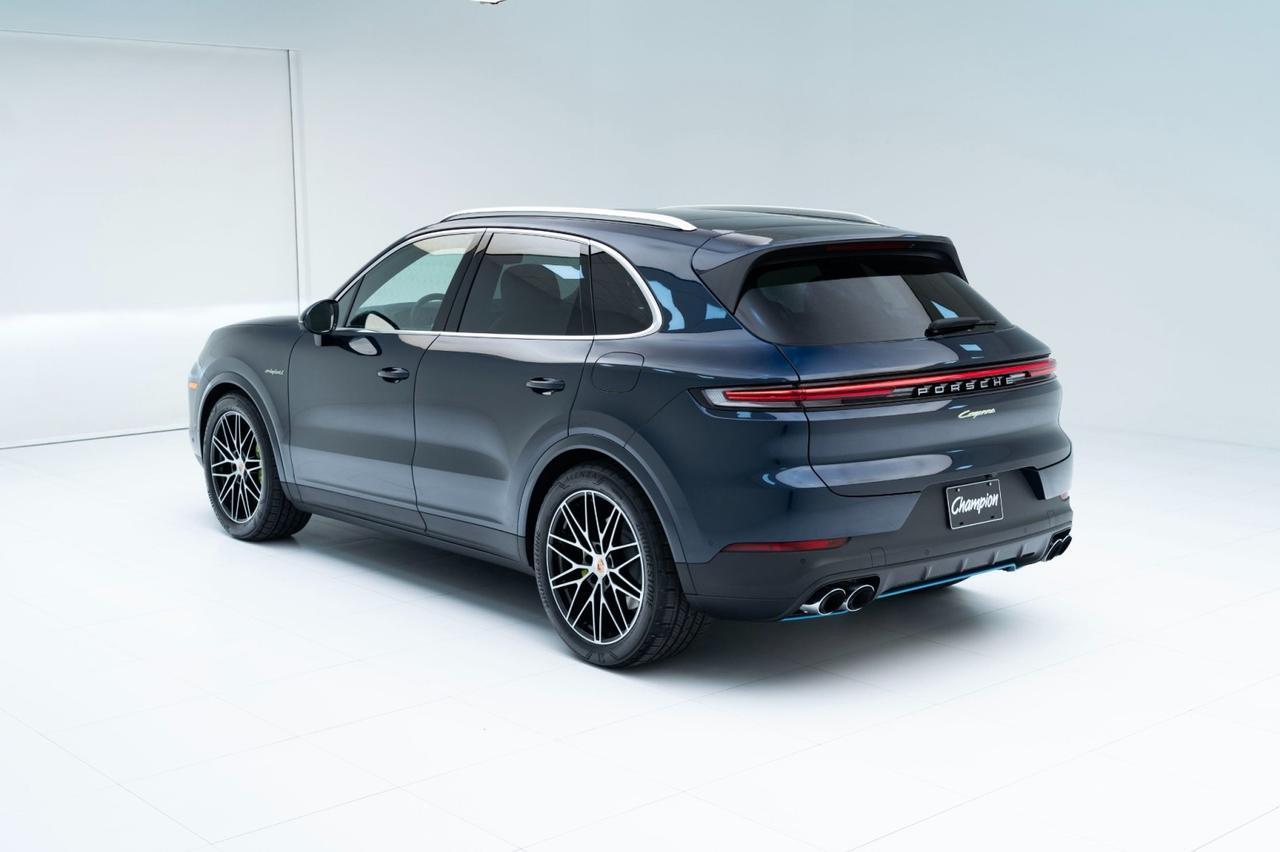 2026 Porsche Cayenne E-Hybrid Pompano Beach FL