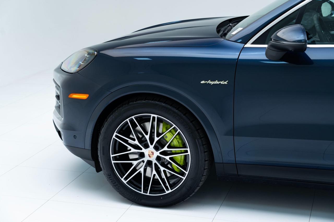 2026 Porsche Cayenne E-Hybrid Pompano Beach FL