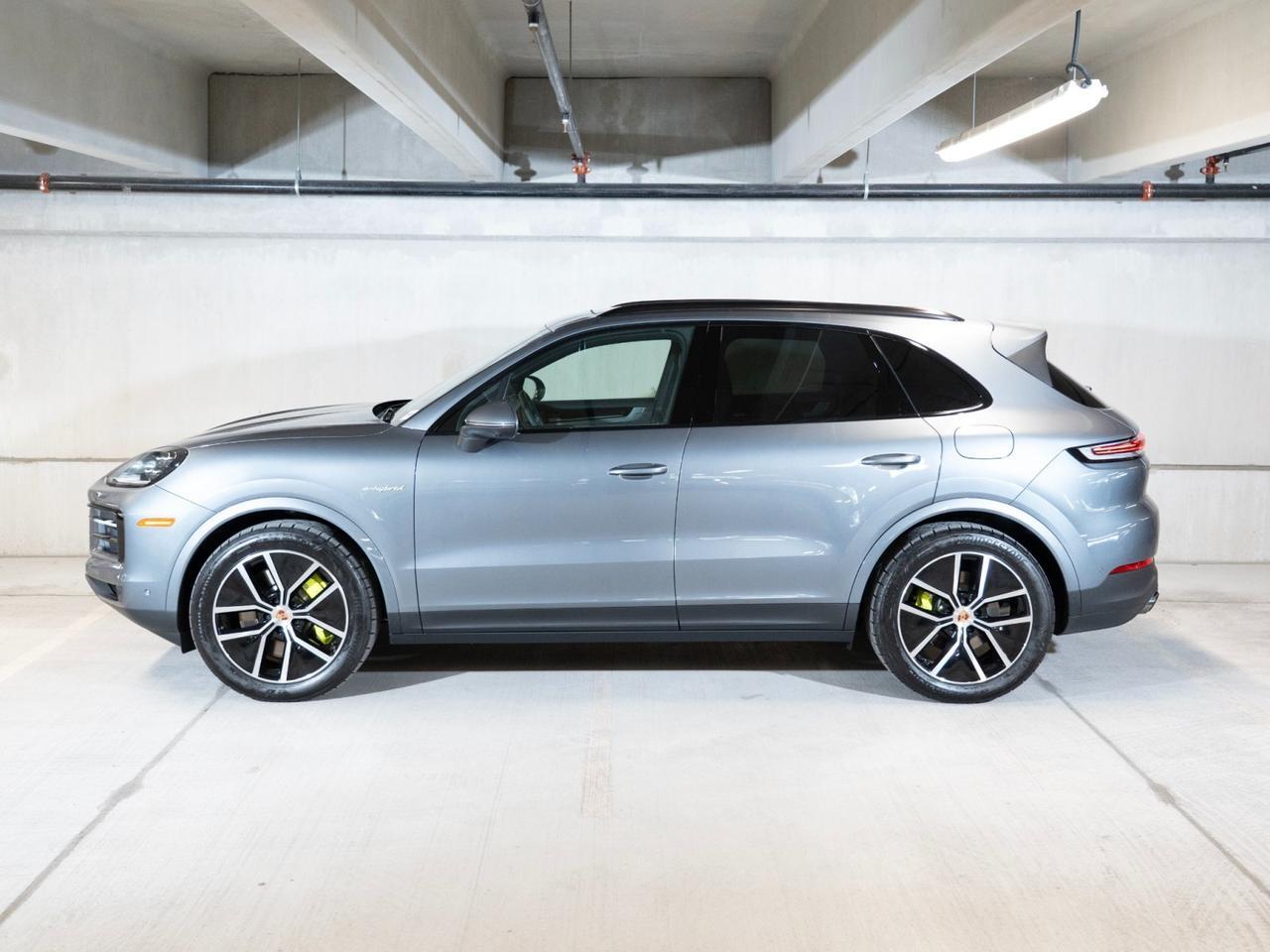 2026 Porsche Cayenne E-Hybrid Pompano Beach FL