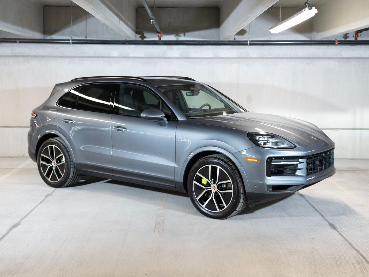2026 Porsche Cayenne E-Hybrid Pompano Beach FL