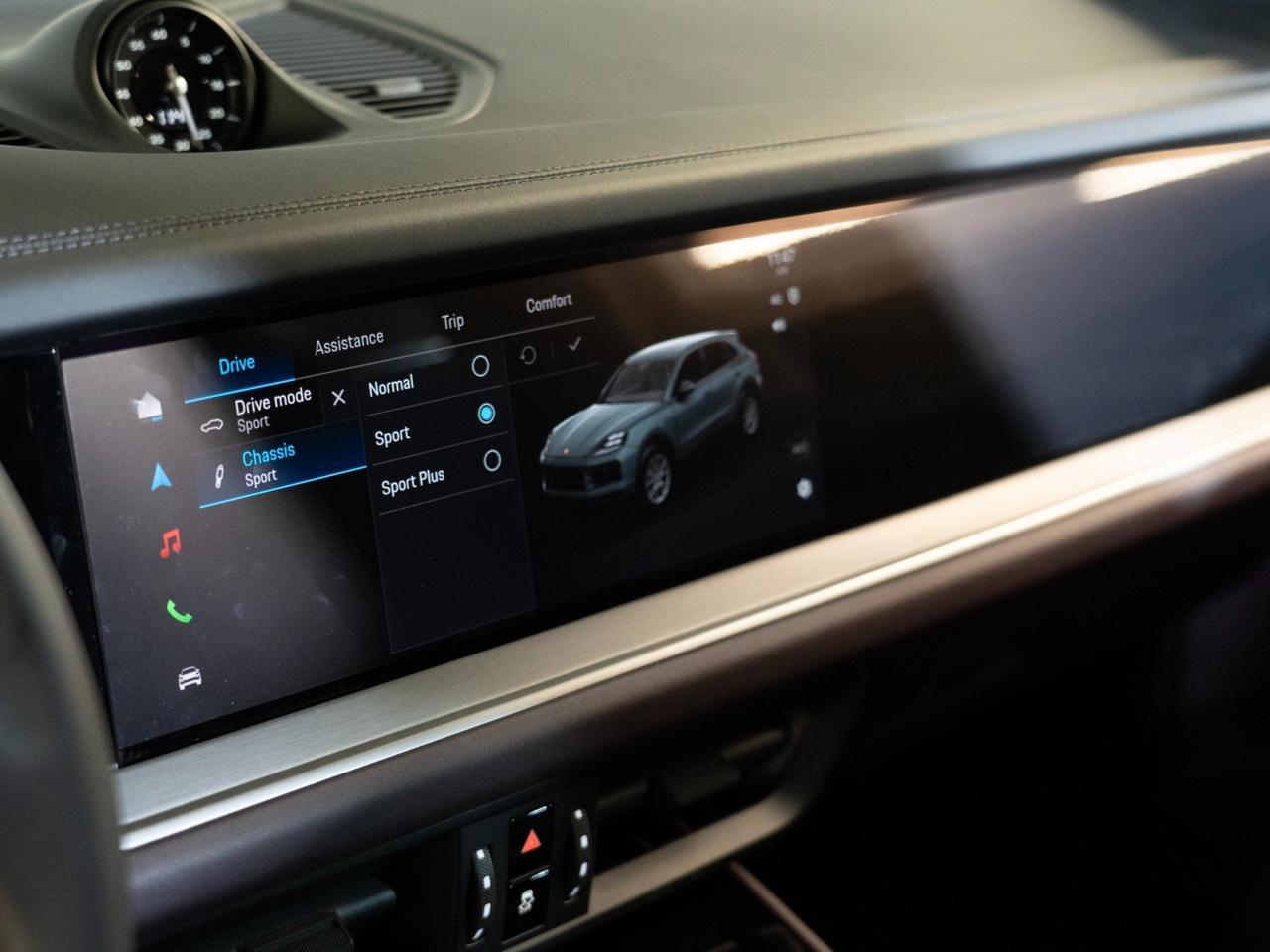 2026 Porsche Cayenne E-Hybrid Pompano Beach FL