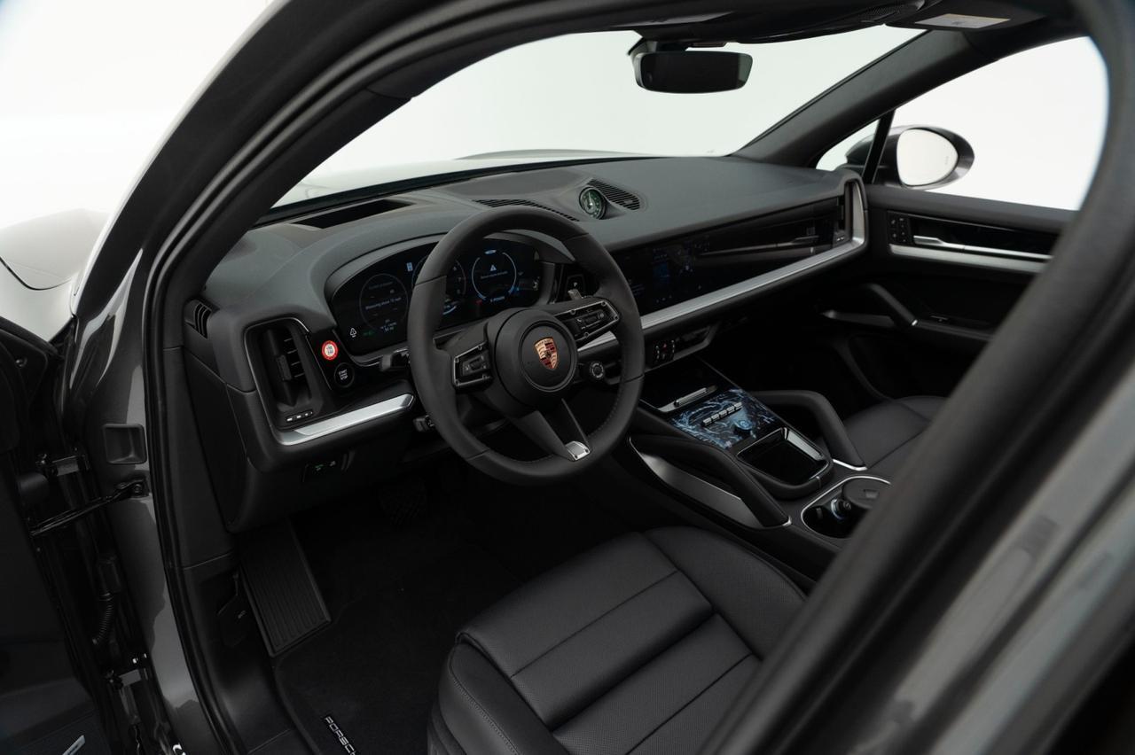 2026 Porsche Cayenne E-Hybrid Pompano Beach FL