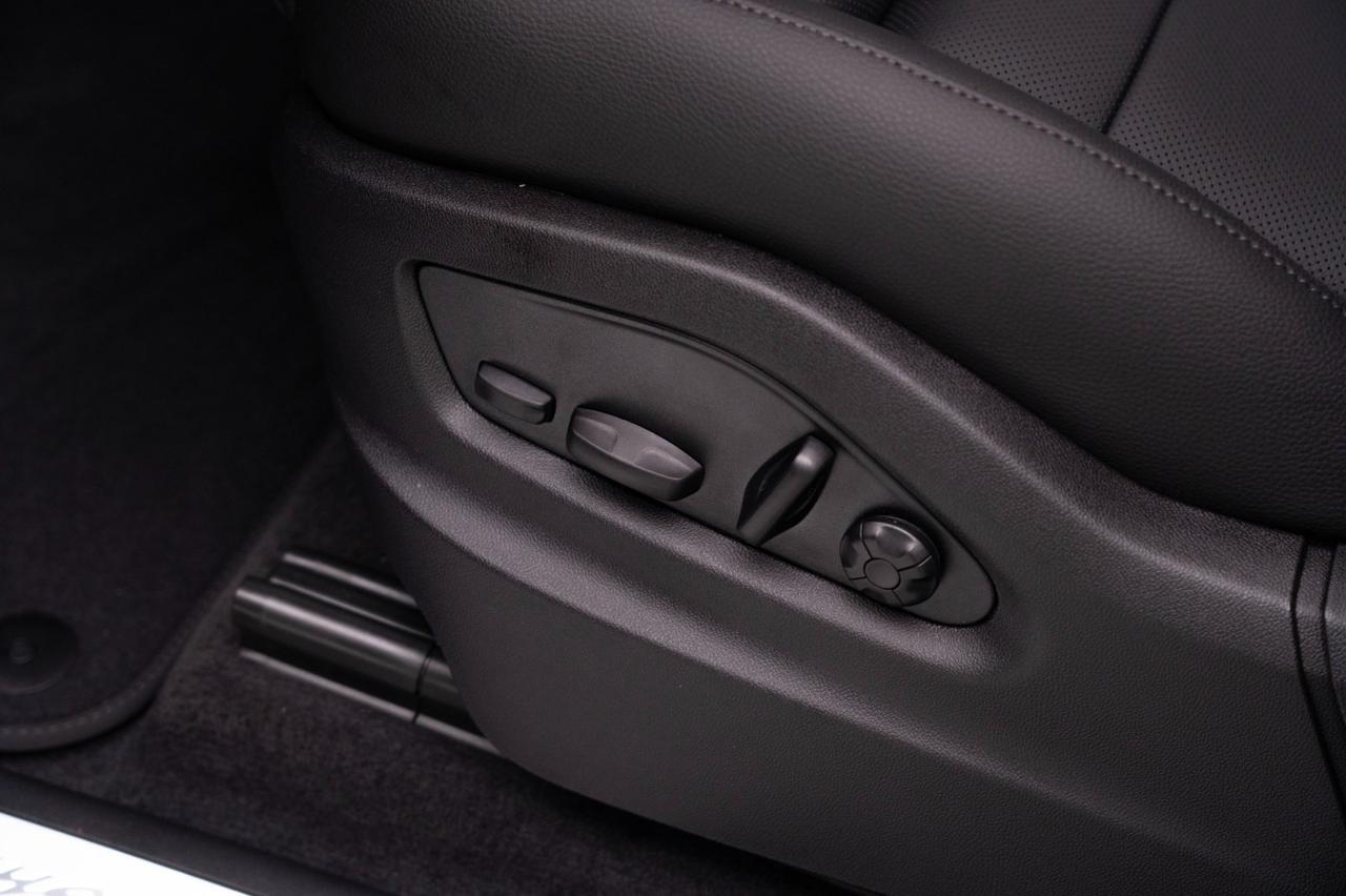 2026 Porsche Cayenne E-Hybrid Pompano Beach FL