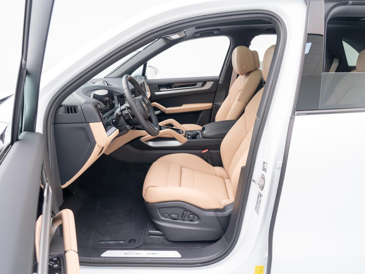 2026 Porsche Cayenne E-Hybrid Pompano Beach FL