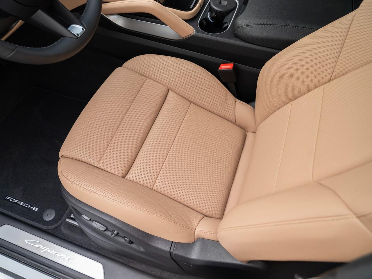 2026 Porsche Cayenne E-Hybrid Pompano Beach FL