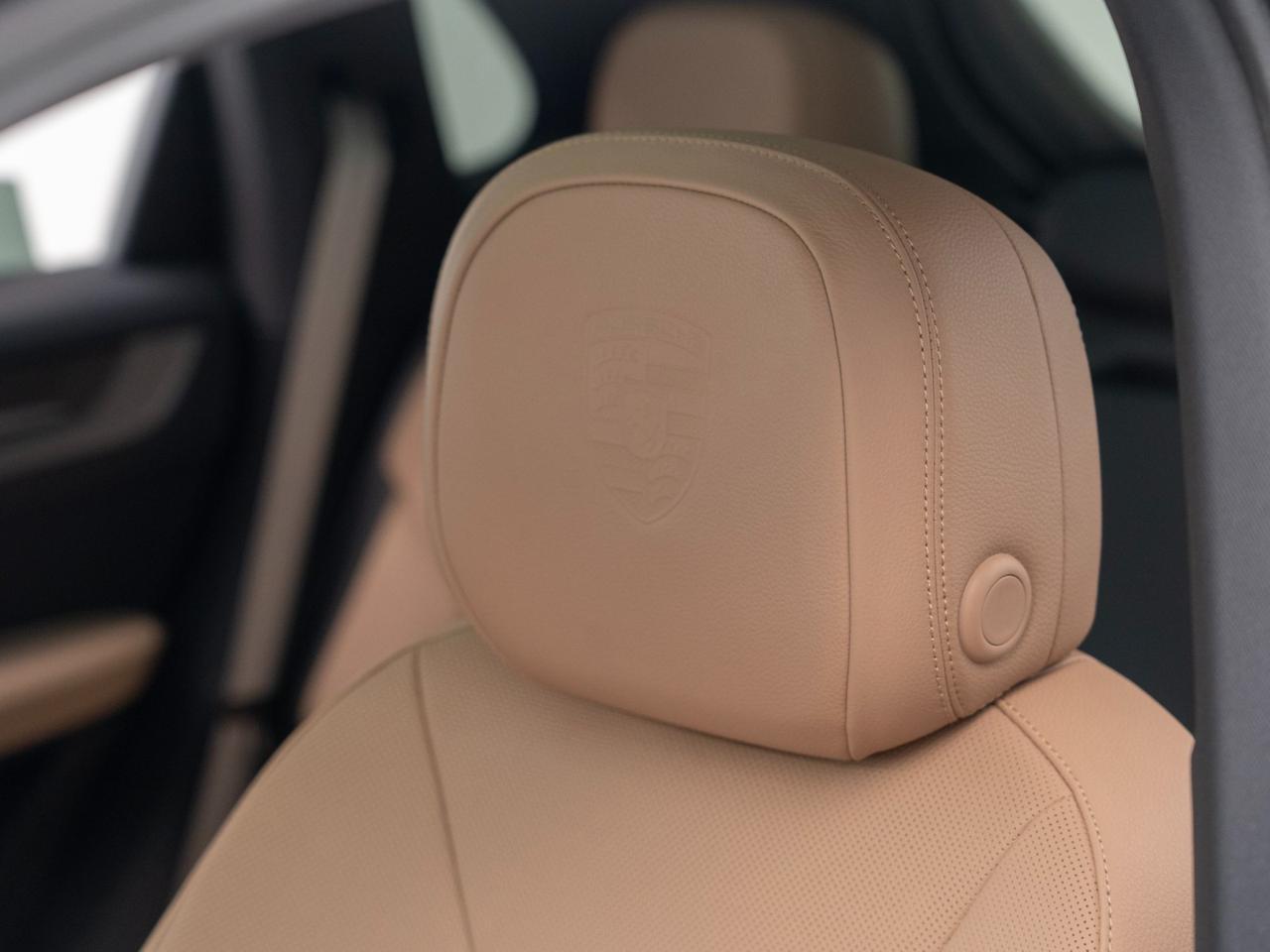 2026 Porsche Cayenne E-Hybrid Pompano Beach FL