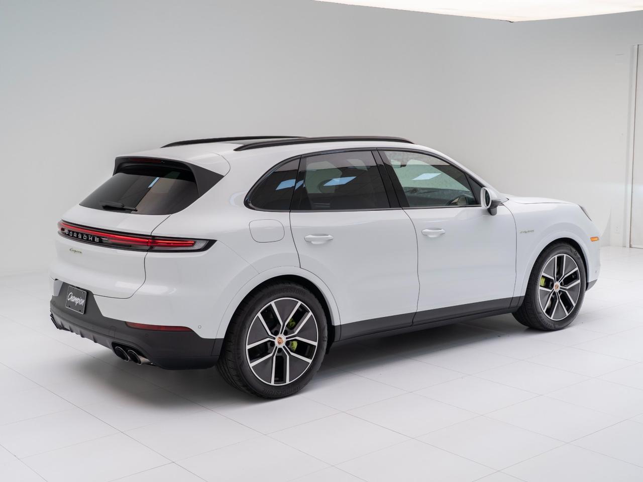 2026 Porsche Cayenne E-Hybrid Pompano Beach FL