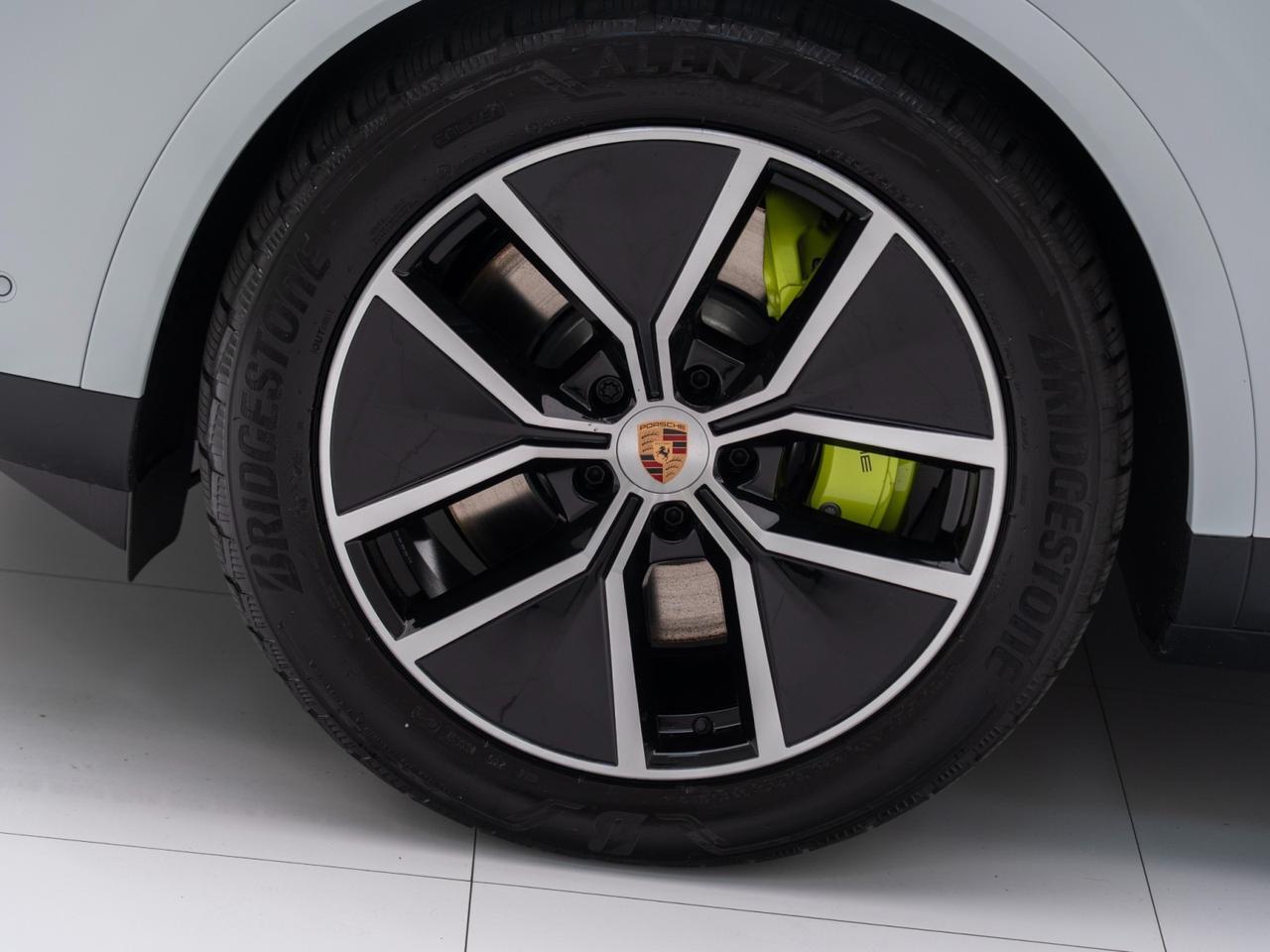 2026 Porsche Cayenne E-Hybrid Pompano Beach FL