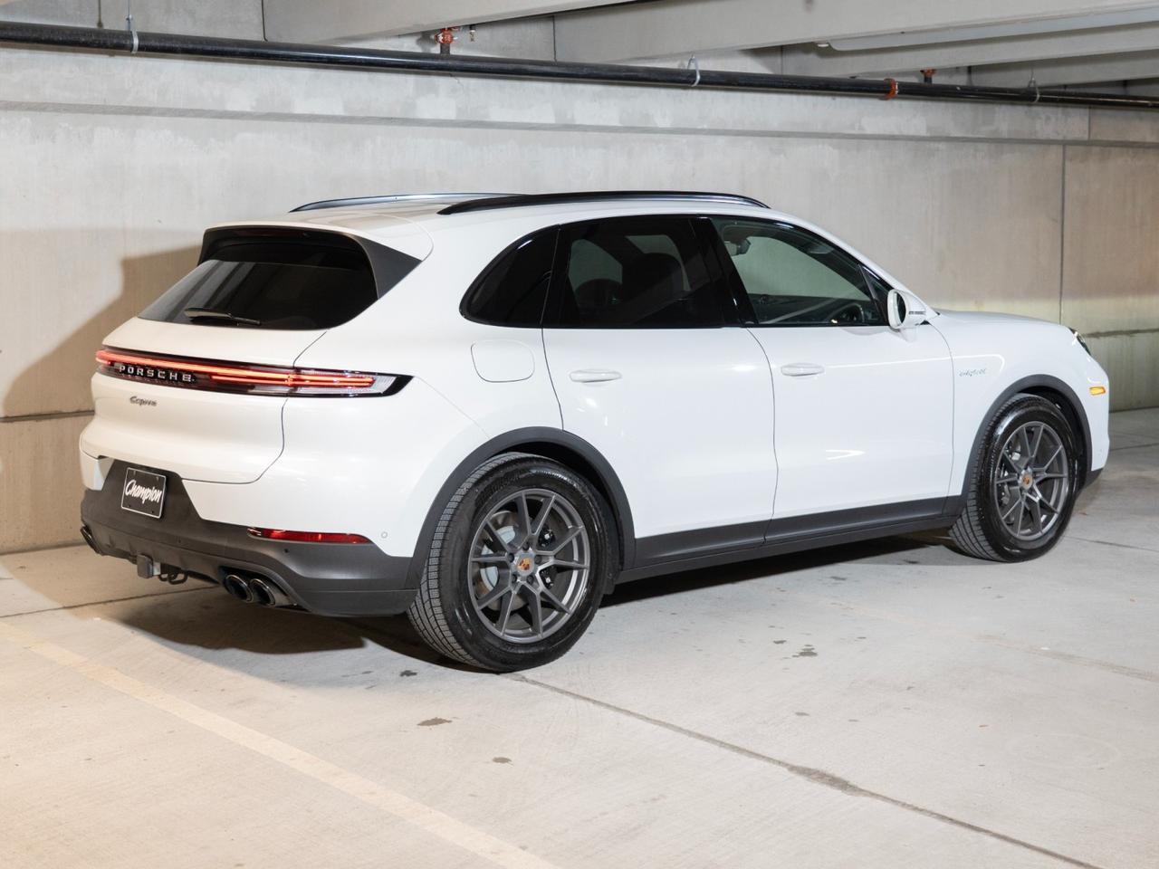 2026 Porsche Cayenne E-Hybrid Pompano Beach FL