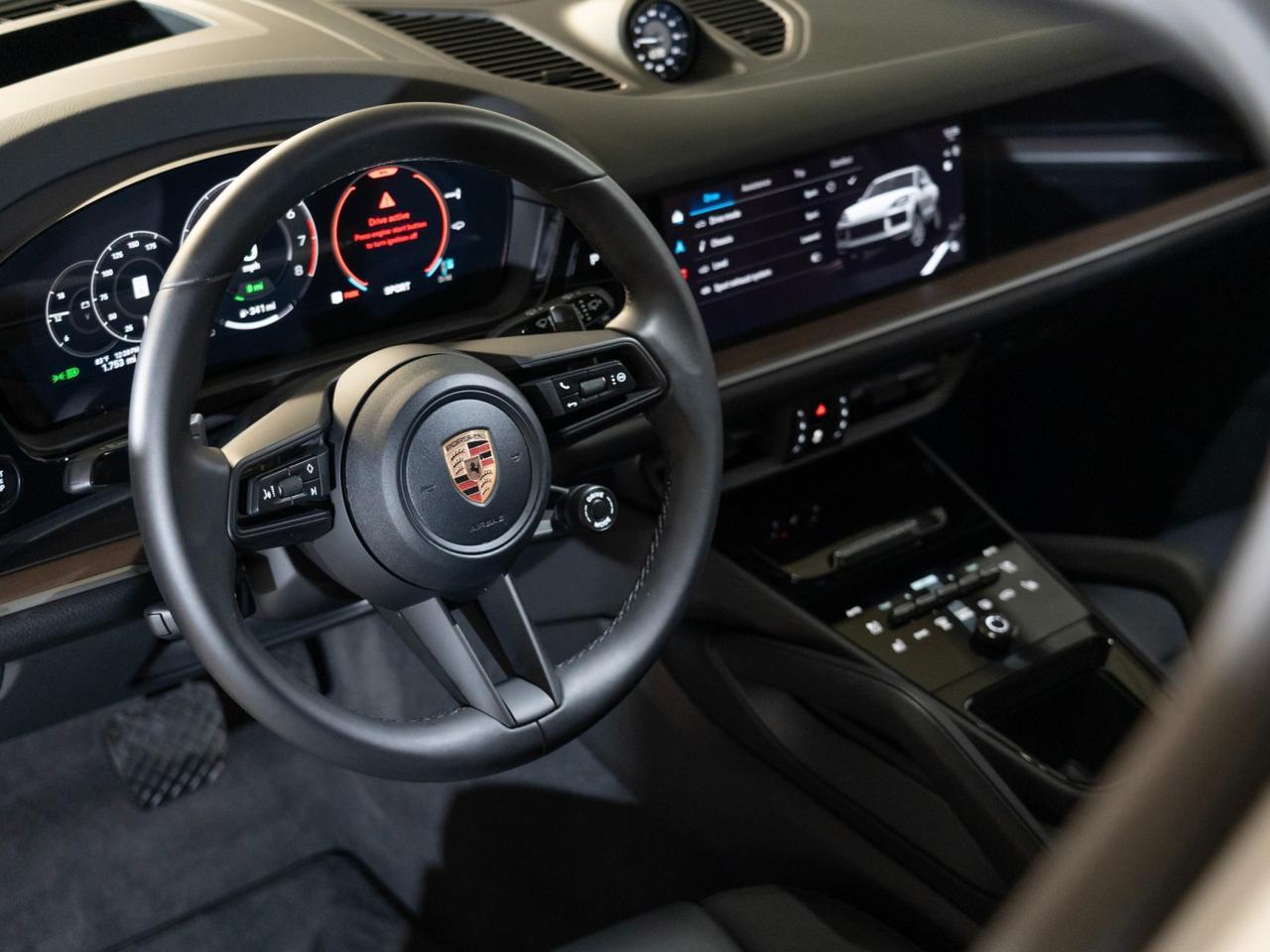 2026 Porsche Cayenne E-Hybrid Pompano Beach FL