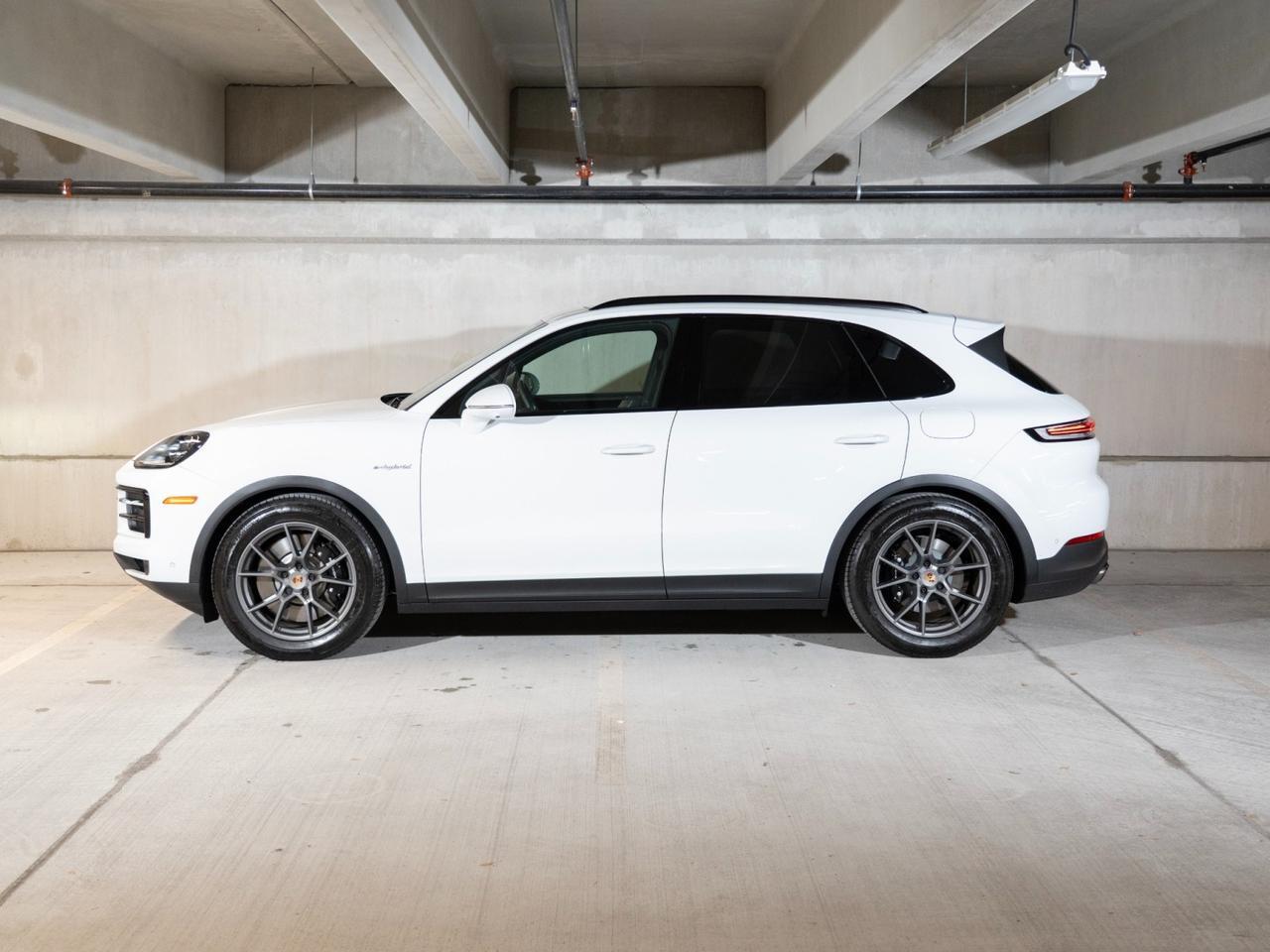 2026 Porsche Cayenne E-Hybrid Pompano Beach FL