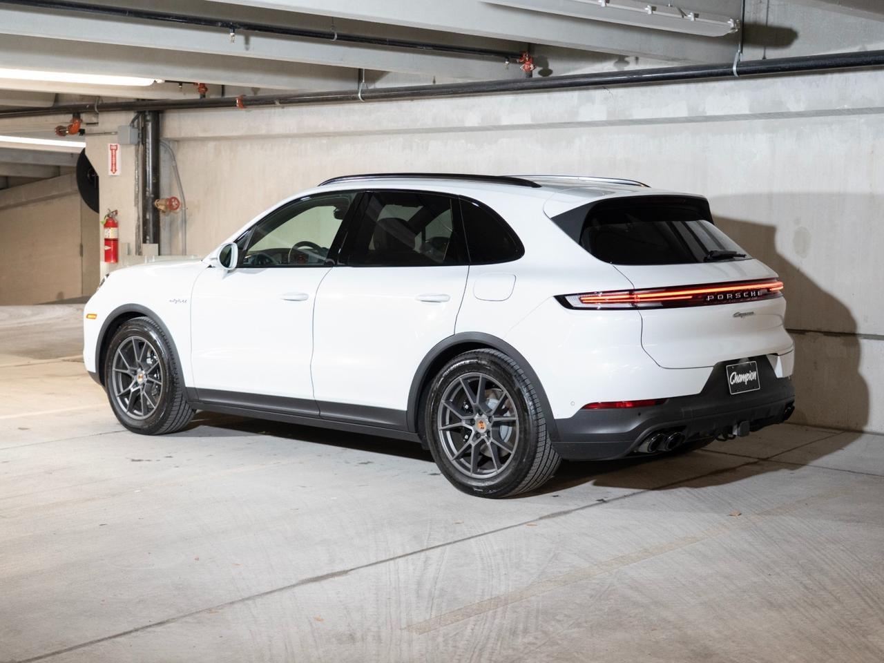 2026 Porsche Cayenne E-Hybrid Pompano Beach FL