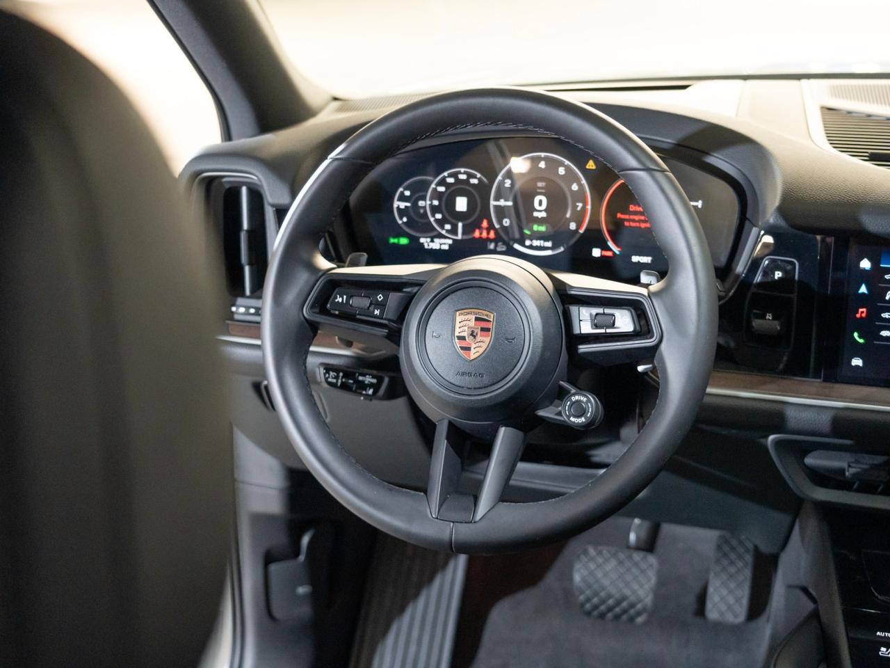 2026 Porsche Cayenne E-Hybrid Pompano Beach FL