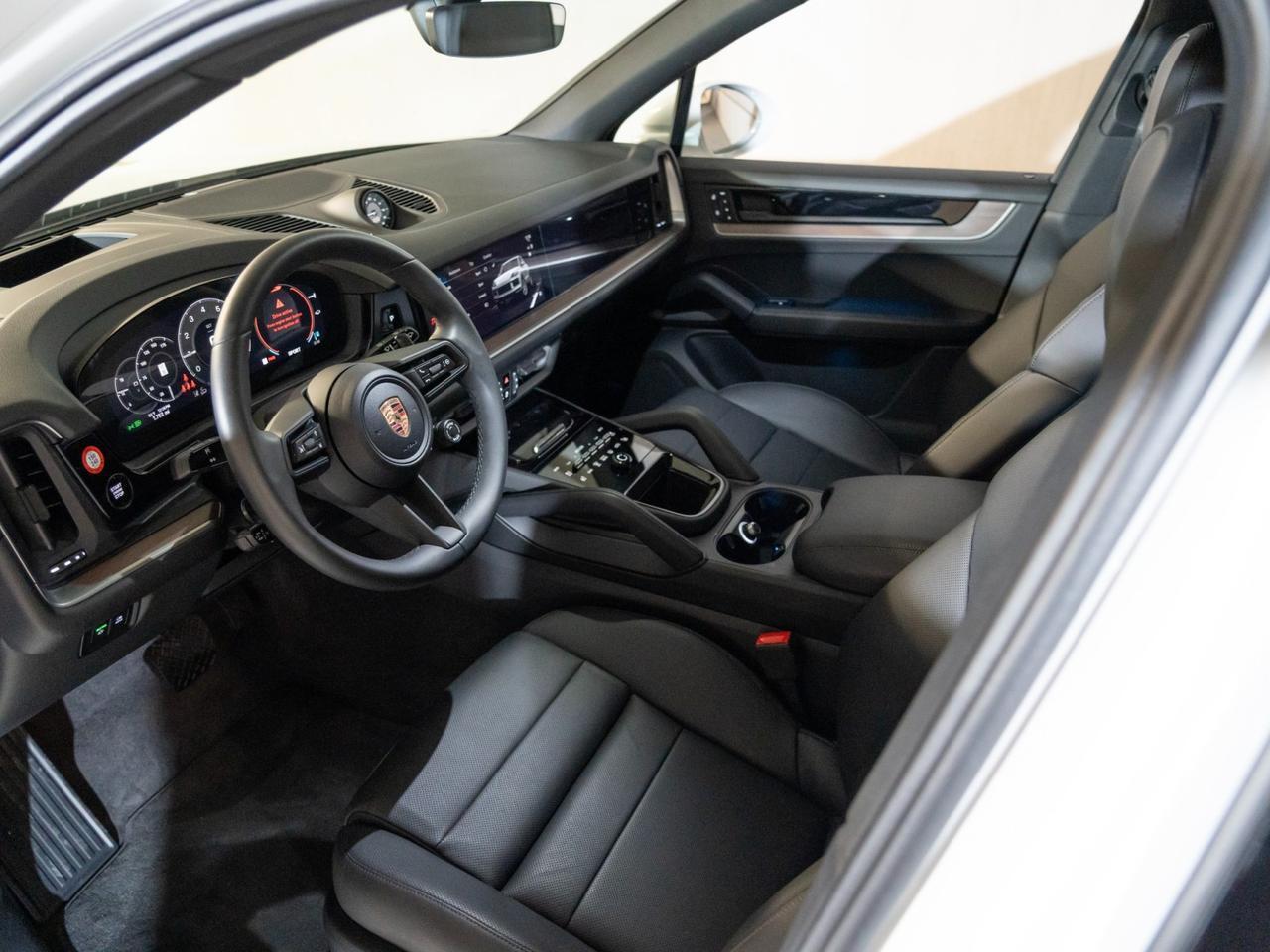 2026 Porsche Cayenne E-Hybrid Pompano Beach FL
