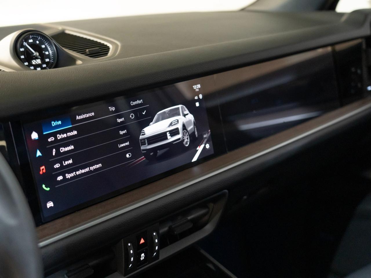 2026 Porsche Cayenne E-Hybrid Pompano Beach FL